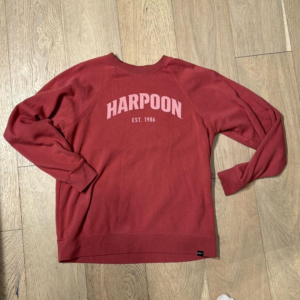 Harpoon Brewery Crewneck Sweatshirt. Size Women’s Medium / Men’s Small